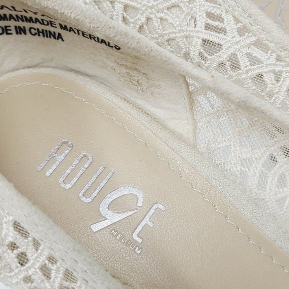 Rouge Helium | White Lace Design Aliyah Peep Toe Wedding Heels (Size 7.5) - Picture 2 of 13